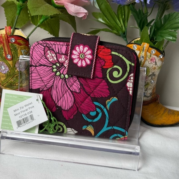 NWT Vera Bradley Mod Floral Pink Mini Zip Wallet Retired 4” X 4” Pocket Wallet - Picture 3 of 7